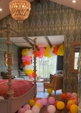 bachelorette decorations